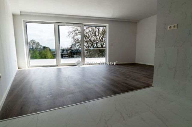 Eladó téglalakás, Balatonföldváron, Motel sétányon 199 M Ft