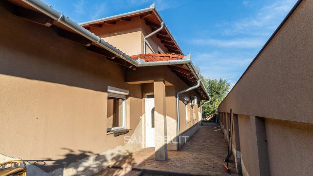 Eladó családi ház, Debrecenben 185 M Ft, 3 szobás