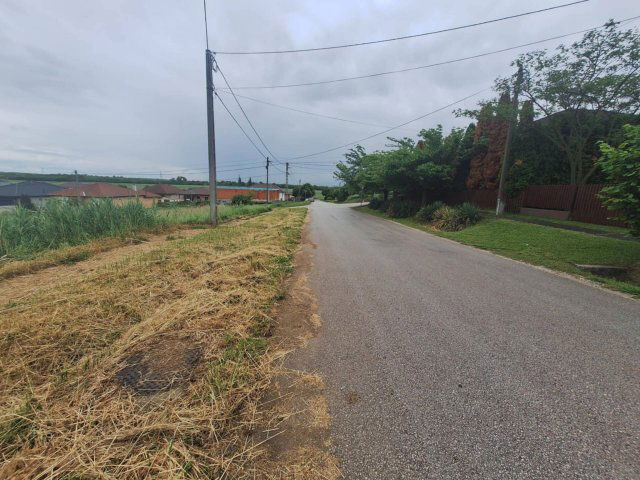 Eladó telek, Ongán 7 M Ft / költözzbe.hu