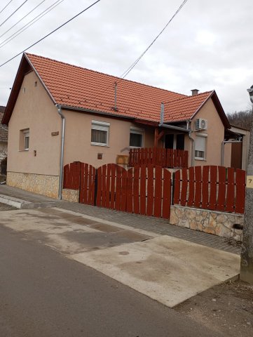 Eladó családi ház, Alsónánán 35 M Ft, 2 szobás