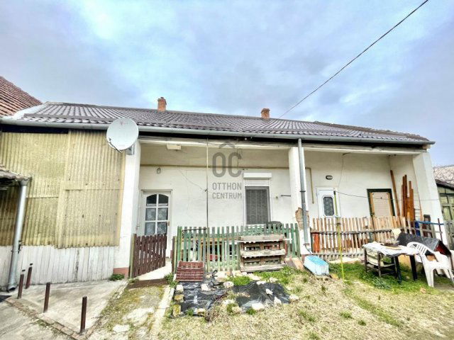 Eladó téglalakás, Budapesten, XXI. kerületben 49.5 M Ft