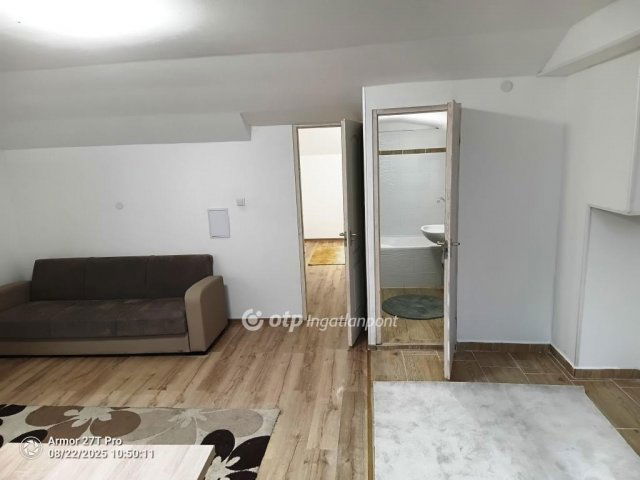 Eladó téglalakás, Budapesten, VIII. kerületben 29.9 M Ft
