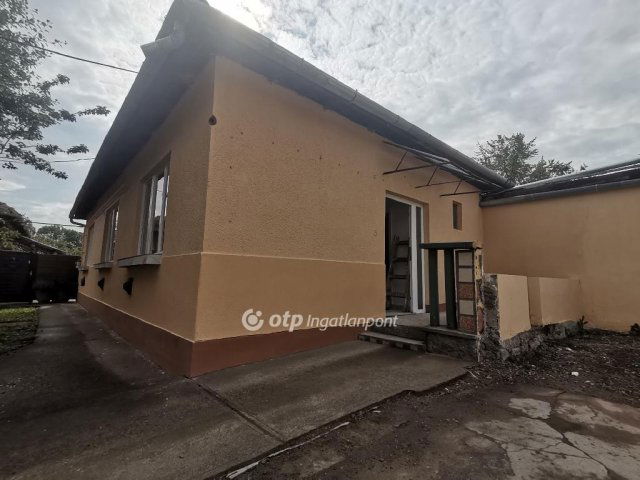 Eladó családi ház, Békéscsabán 16.9 M Ft, 2 szobás