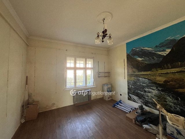 Eladó családi ház, Debrecenben 79.9 M Ft, 5 szobás
