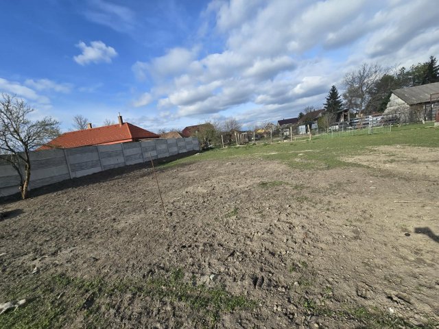 Eladó telek, Halászin 22.9 M Ft / költözzbe.hu