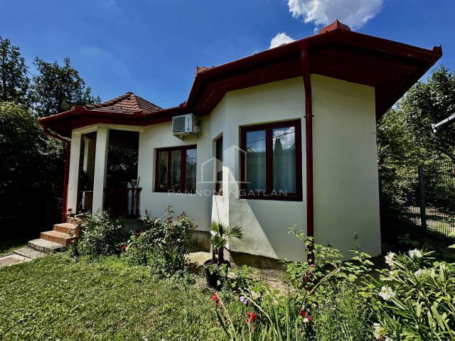 Eladó családi ház, Budakeszin 189 M Ft, 6 szobás