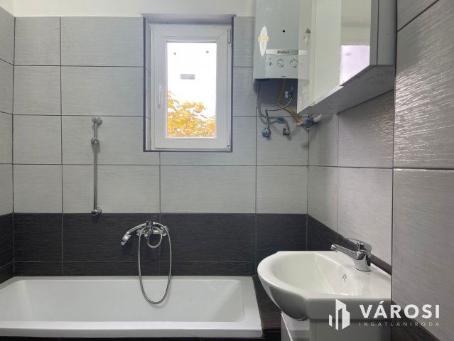 Eladó családi ház, Gyulán 22.9 M Ft, 2 szobás