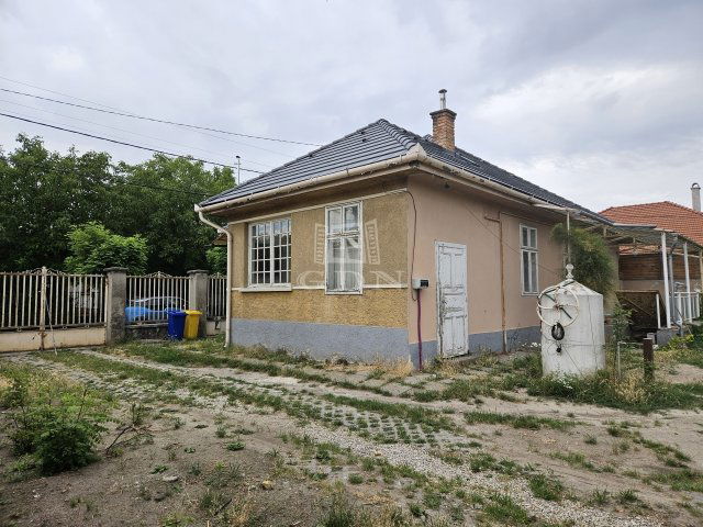 Kiadó ipari ingatlan, Dunaharasztin 250 E Ft / hó, 4 szobás