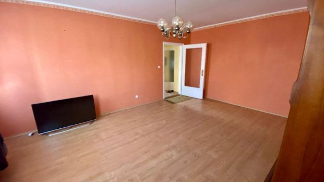 Eladó családi ház, Pápán 39.9 M Ft, 4 szobás