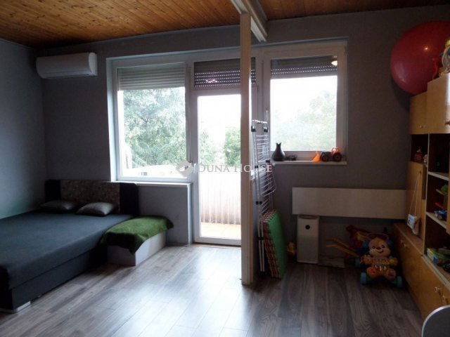 Eladó téglalakás, Pécsett 40.9 M Ft, 2 szobás