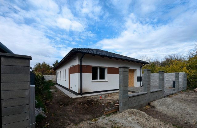 Eladó családi ház, Budapesten, XVIII. kerületben 130 M Ft