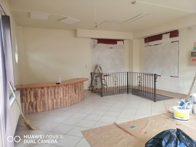 Kiadó üzlethelyiség, Egerben 215 E Ft / hó