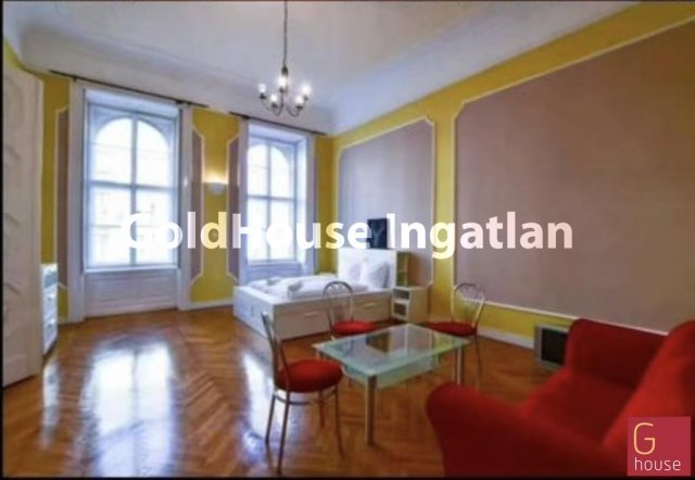 Eladó téglalakás, Budapesten, V. kerületben 160 M Ft, 2+1 szobás