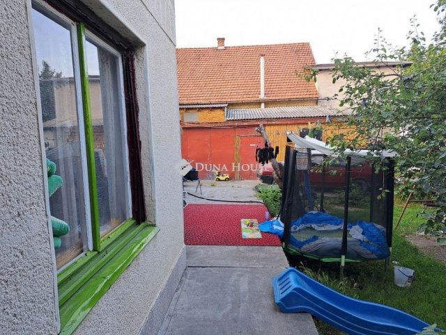 Eladó családi ház, Érden 69.9 M Ft, 3 szobás