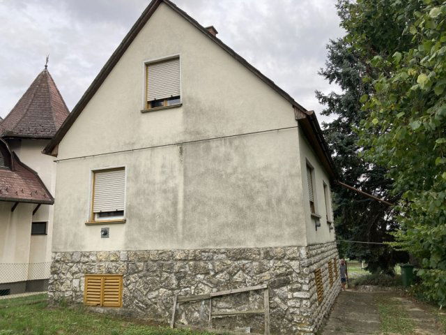 Eladó családi ház, Igalon 36.5 M Ft, 1+3 szobás