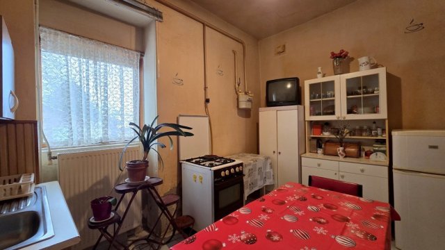 Eladó családi ház, Cegléden 37.9 M Ft, 3 szobás