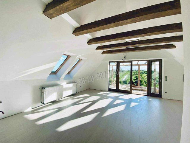 Eladó téglalakás, Egerben 99.9 M Ft, 4 szobás