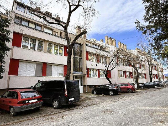 Eladó panellakás, Szentendrén 92.9 M Ft, 5 szobás