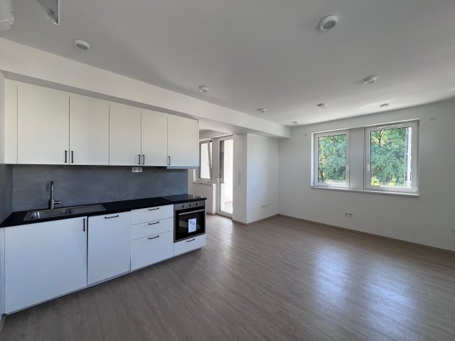 Kiadó téglalakás, albérlet, Esztergomban 280 E Ft / hó