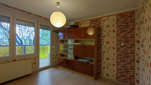 Eladó téglalakás, Gyálon 66.5 M Ft, 4 szobás