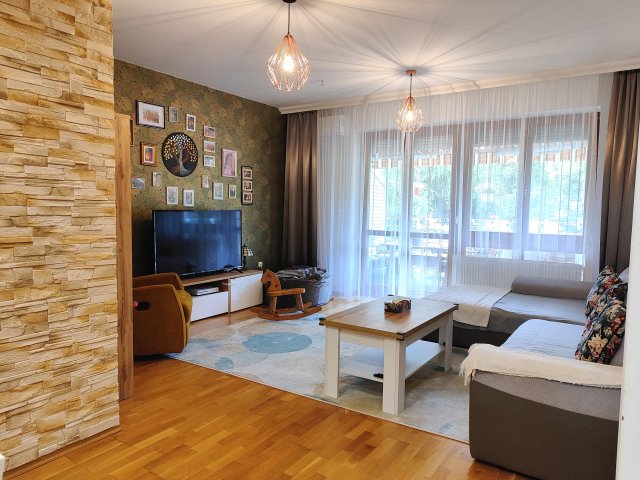 Eladó téglalakás, Szekszárdon, Cseri János utcában 83 M Ft