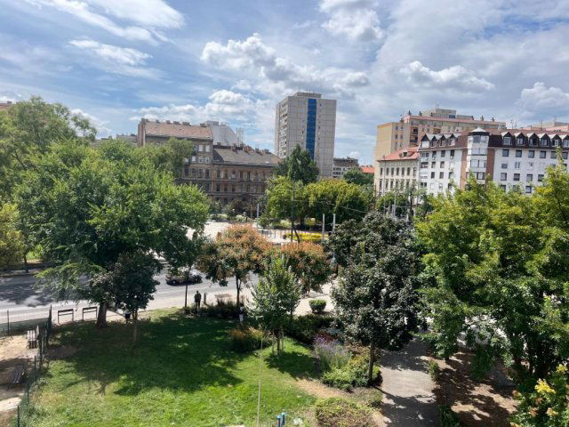 Eladó téglalakás, Budapesten, VIII. kerületben 74.9 M Ft