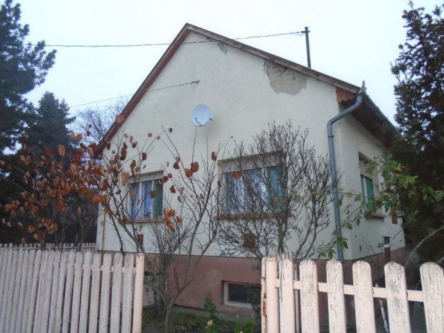 Eladó családi ház, Tiszakécskén 35.9 M Ft, 2+1 szobás