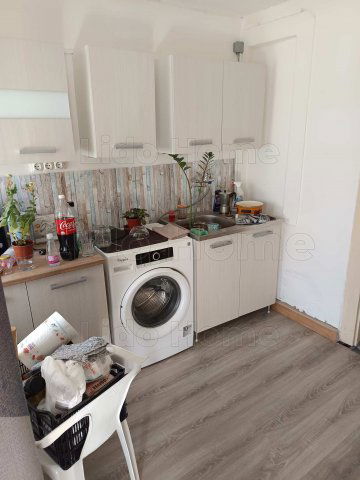 Eladó családi ház, Balatonfűzfőn 65 M Ft, 3 szobás