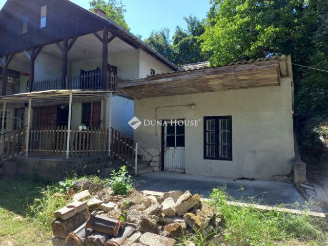 Eladó ikerház, Alcsútdobozon 37.5 M Ft, 2 szobás