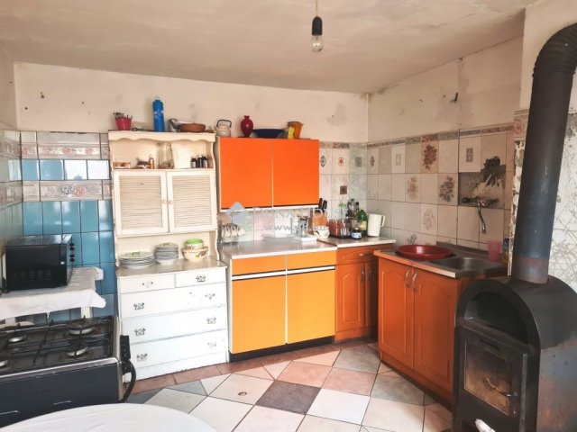 Eladó családi ház, Enyingen 41.5 M Ft, 6 szobás