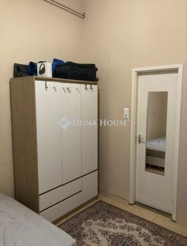 Eladó téglalakás, Budapesten, VI. kerületben 93 M Ft, 3 szobás