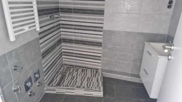 Eladó téglalakás, Budapesten, XX. kerületben, Baross utcában