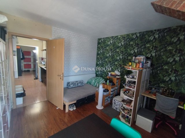 Eladó téglalakás, Tatabányán 51.99 M Ft, 2 szobás