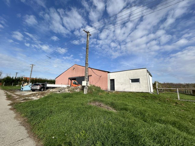 Kiadó ipari ingatlan, Balatonendréden 750 E Ft / hó