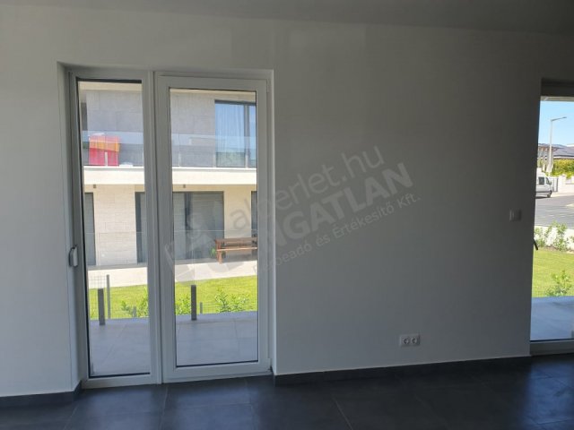 Kiadó téglalakás, albérlet, Törökbálinton 450 E Ft / hó