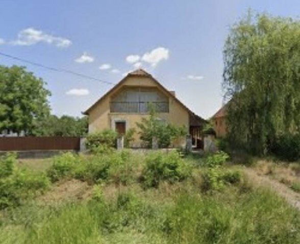 Eladó családi ház, Tiszanánán 20 M Ft, 4 szobás