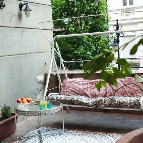 Eladó téglalakás, Budapesten, VI. kerületben 149 M Ft, 3 szobás