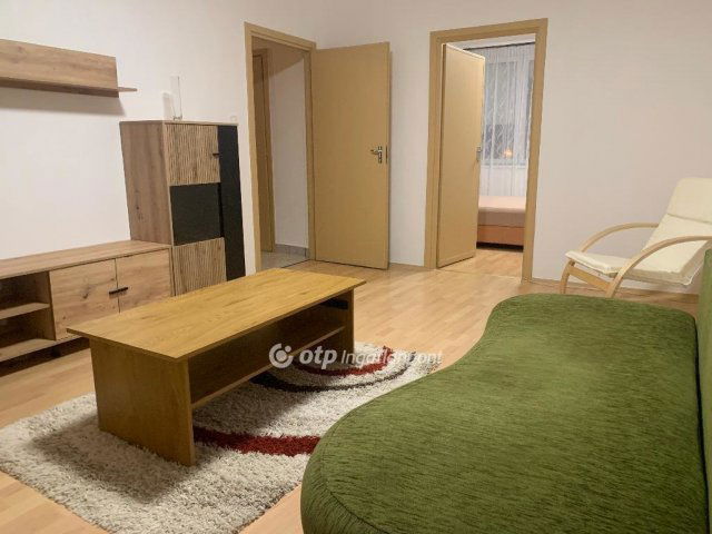 Kiadó téglalakás, albérlet, Nyíregyházán 140 E Ft / hó