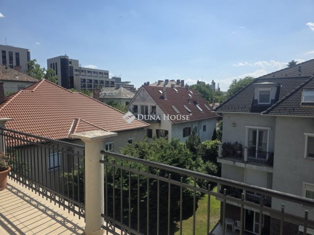 Eladó téglalakás, Budapesten, XIV. kerületben 169 M Ft, 3 szobás