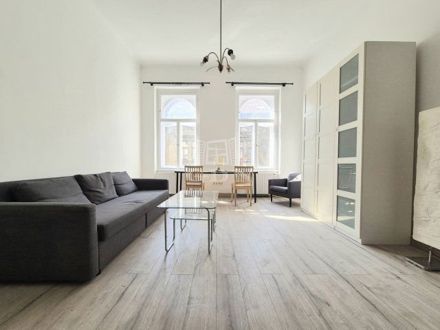 Eladó téglalakás, Budapesten, VII. kerületben 62.5 M Ft