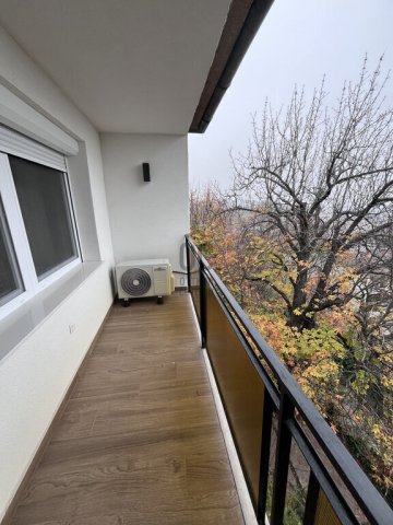 Eladó téglalakás, Budapesten, II. kerületben 135 M Ft, 3 szobás