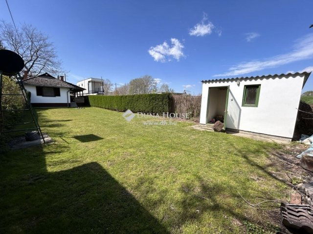 Eladó családi ház, Baján 39.5 M Ft, 2 szobás