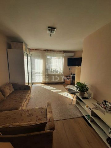 Eladó téglalakás, Budapesten, XV. kerületben 64.9 M Ft