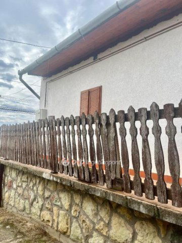 Eladó családi ház, Szederkényen 16.9 M Ft, 2 szobás