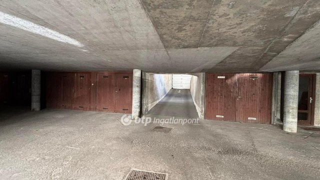 Eladó garázs, Budapesten, XIII. kerületben 12.9 M Ft