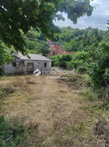 Eladó telek, Pécsett 9.5 M Ft / költözzbe.hu