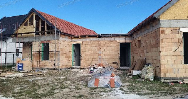 Eladó ikerház, Nagycenken 89.5 M Ft, 4 szobás