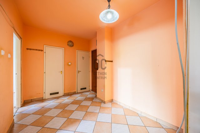Eladó panellakás, Budapesten, III. kerületben 61.99 M Ft