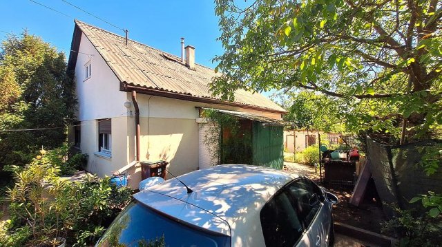 Eladó családi ház, Gödön 71.9 M Ft, 3 szobás