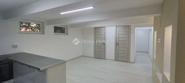 Eladó téglalakás, Budapesten, XIII. kerületben 42.9 M Ft